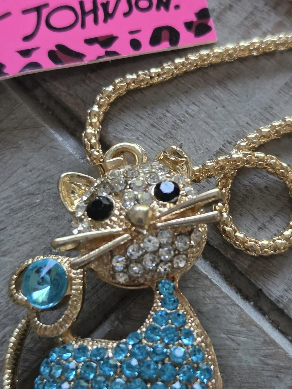 NWT Betsey Johnson Gold-Tone Cat Pendant Necklace Blue White Crystal Accents